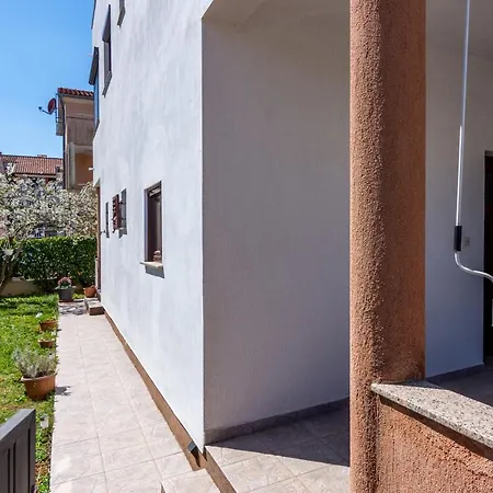 Apartment With A Parking Space - 18639