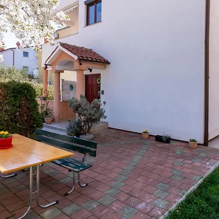 Apartment With A Parking Space - 18639