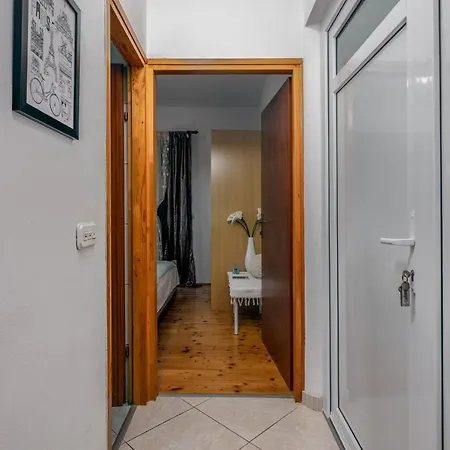 With A Parking Space - 18639 Apartment